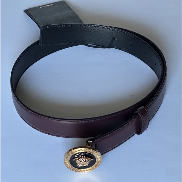 Versace Medusa-Buckle Burgundy Slim Leather Belt 105 (42) IT 1012369 NWT $500 main image 7